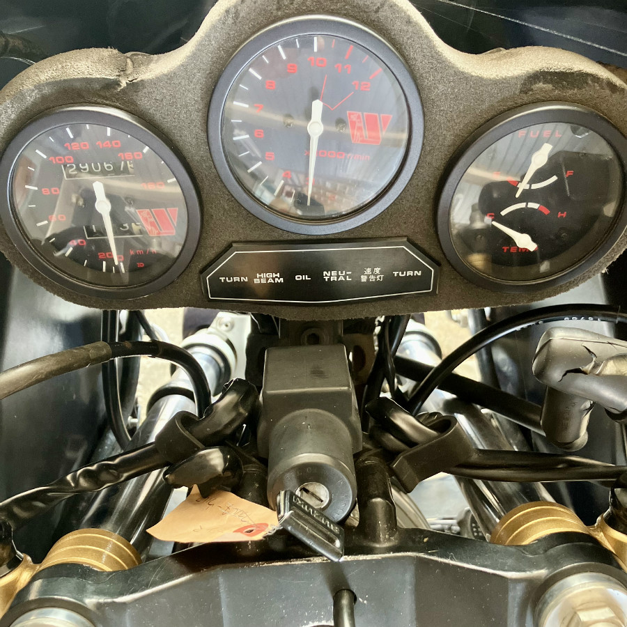 SUZUKI RG250Γ