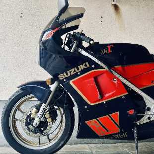 SUZUKI RG250Γ