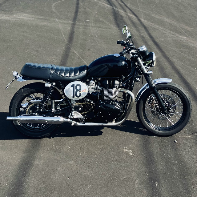 TRIUMPH BONNEVILLE T100